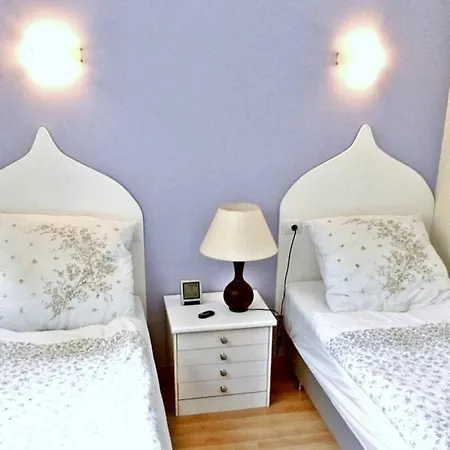 Apartamento Dos Habitaciones&prkn&piscina Climatizada&jardín - Casa Winslo *
